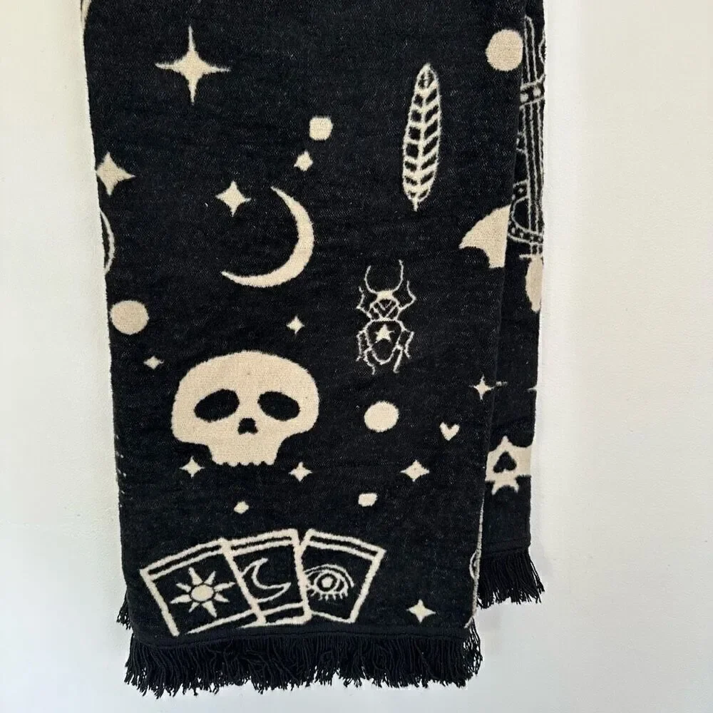 Docofil Halloween Spooky Evil Eye Tarot Selene Goddess Lunar Moon Stars Fringe T